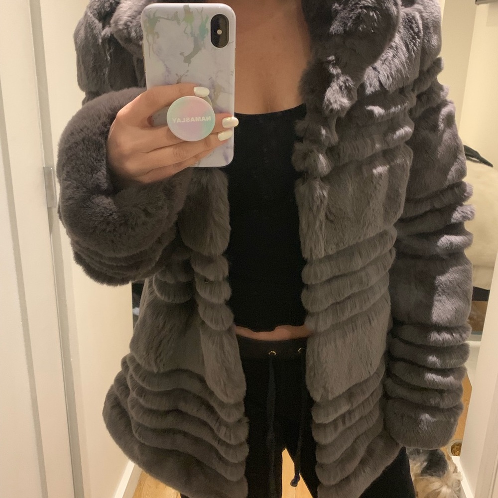 Gray Fur Belle Fare Coat sz XS